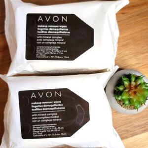 Avon Makeup Remover Wipes with Mineral Complex - Set of 2